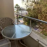 Mia's Sea View Apartament Golem (Tirana)