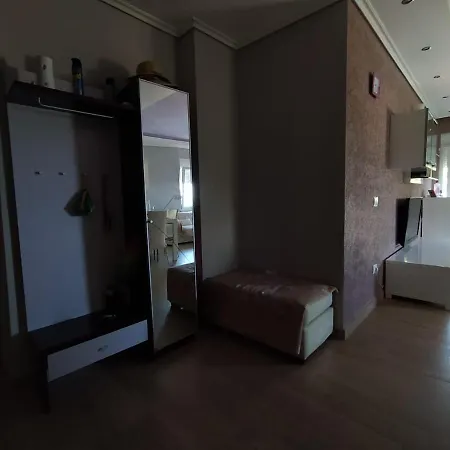Mia's Sea View Apartament Golem (Tirana)