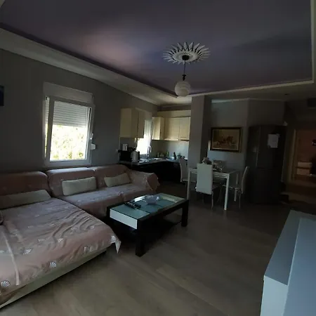 Apartamento Mia's Sea View Golem (Tirana)