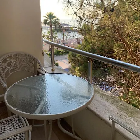 Mia's Sea View Appartement Golem (Tirana)